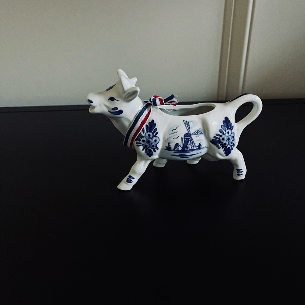 Collector Creamer - Picture 2 of 5